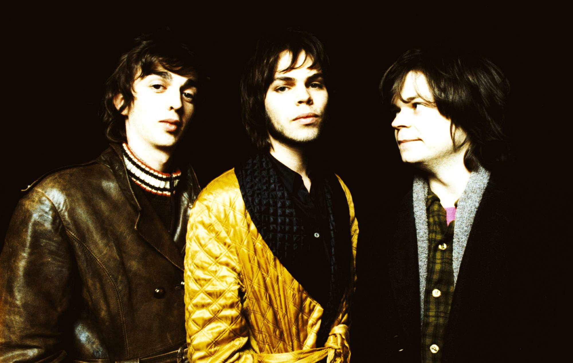 Danny Goffey, Gaz Coombes and Mickey Quinn of Supergrass, 1995. (Photo by Martyn Goodacre/Getty Images)